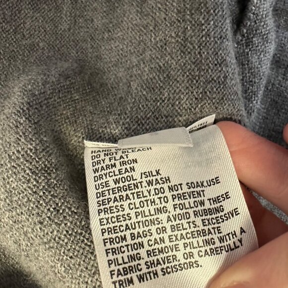 Ines De La Fressange UNIQLO 100% Wool Turtleneck Sweater Women Size Small Gray - Picture 9 of 10